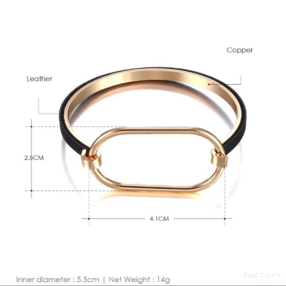 Just In! 🆕 FAYE Minimalist Bangle Cuff Bracelet - Picture 8 of 8